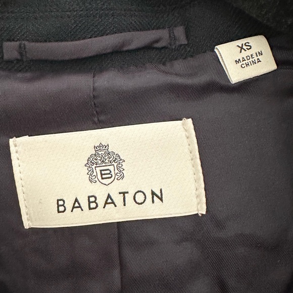 Beautiful blazer, brand new. - Picture 4 of 4